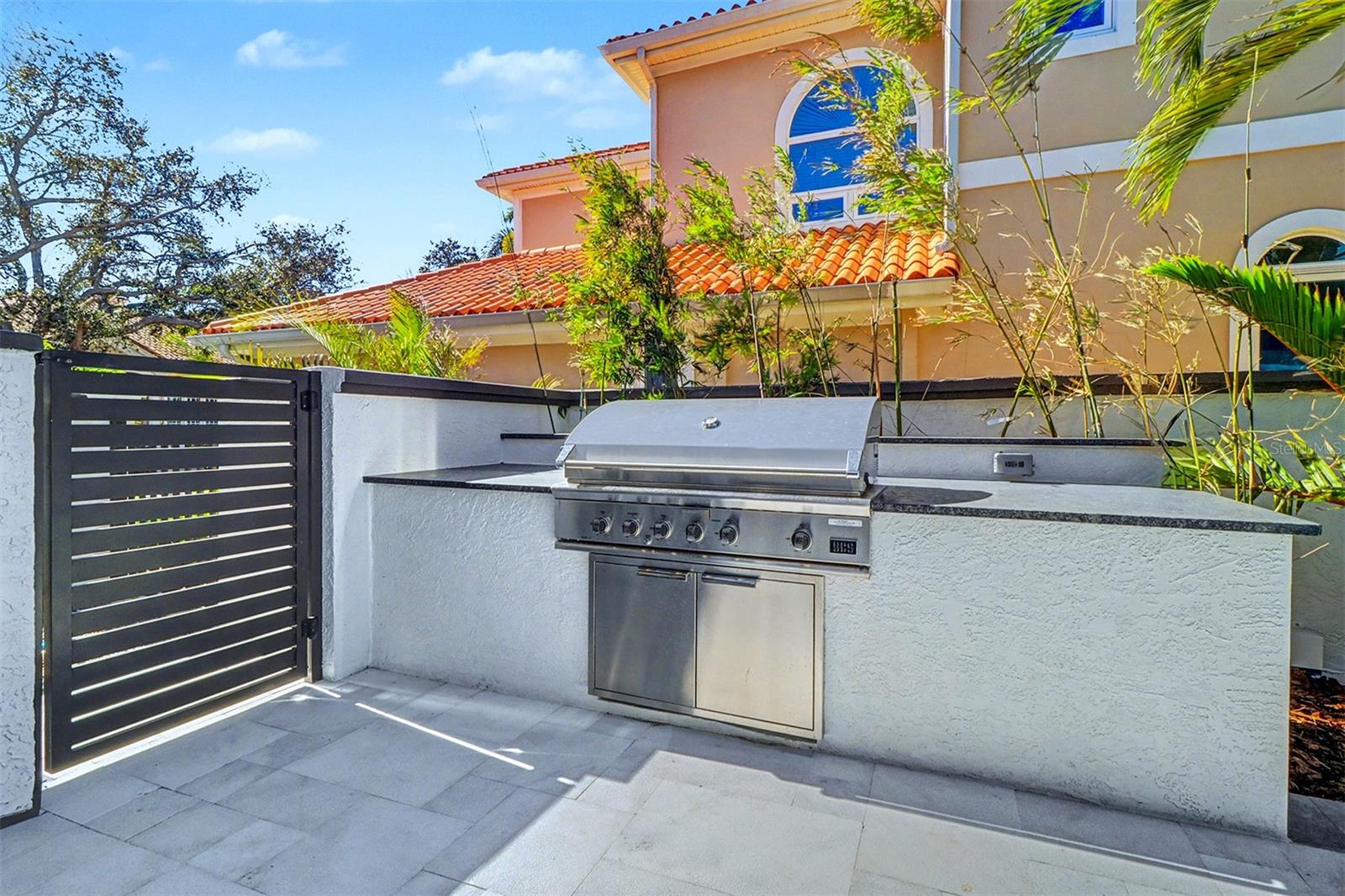 DOLPHIN CAY-PHASE 1 - Residential