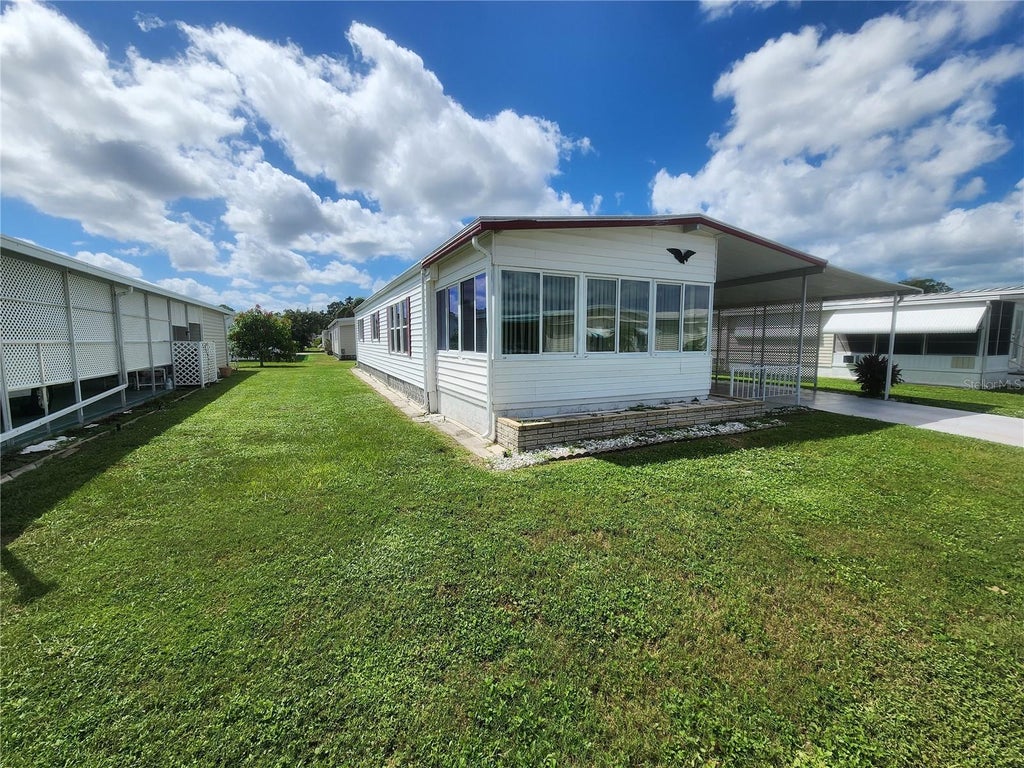 Photo of 808 53rd Avenue E #234, Bradenton, FL 34203 (MLS # A4706166)