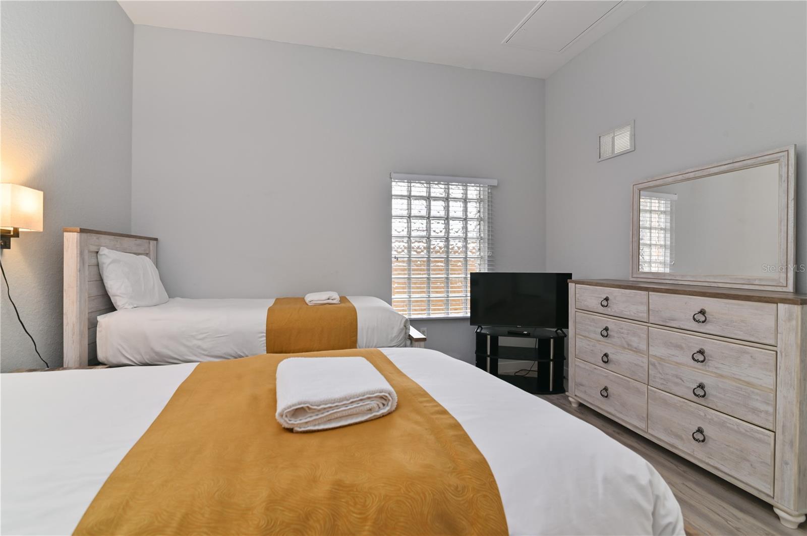 CARIBE COVE CONDO PH 4 - Residential