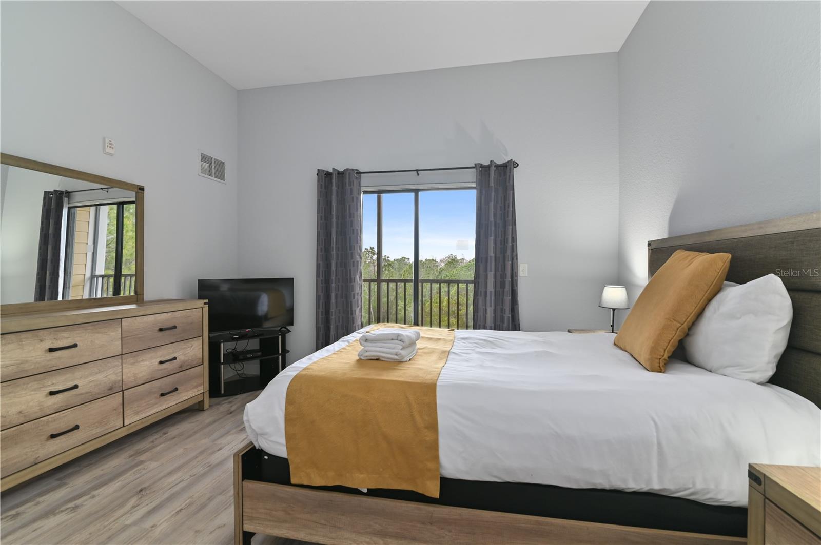 CARIBE COVE CONDO PH 4 - Residential