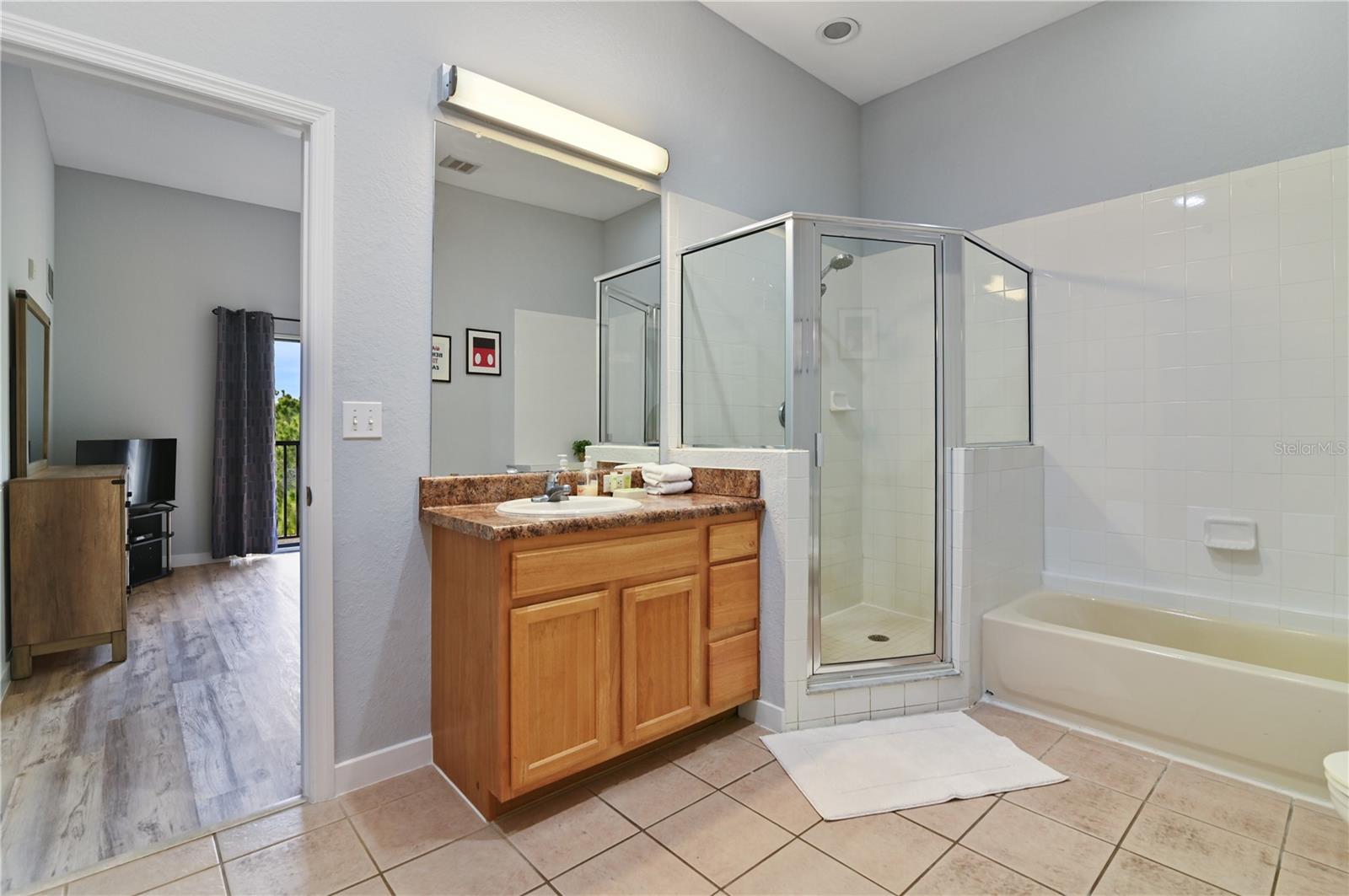 CARIBE COVE CONDO PH 4 - Residential