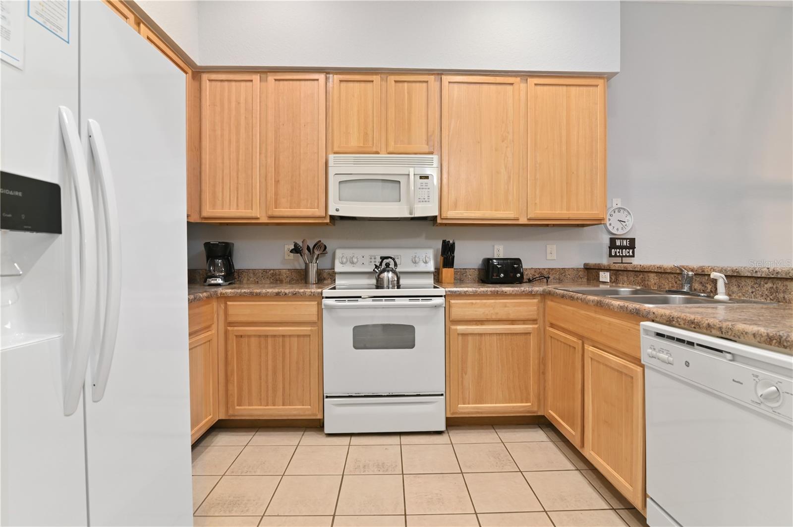 CARIBE COVE CONDO PH 4 - Residential