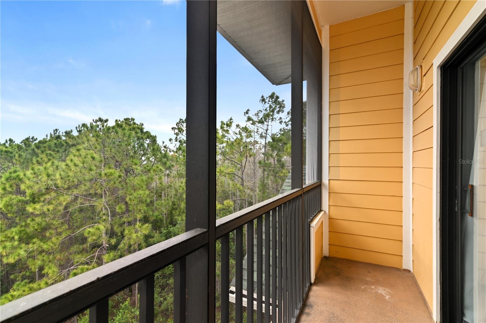 CARIBE COVE CONDO PH 4 - Residential