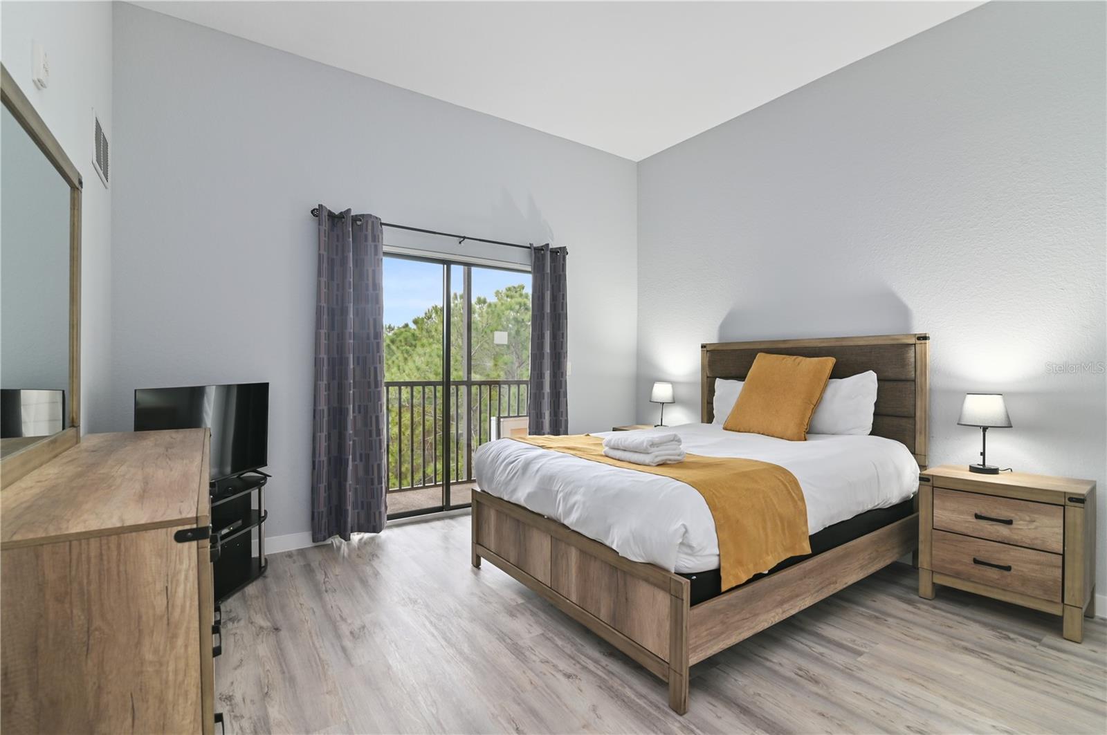 CARIBE COVE CONDO PH 4 - Residential