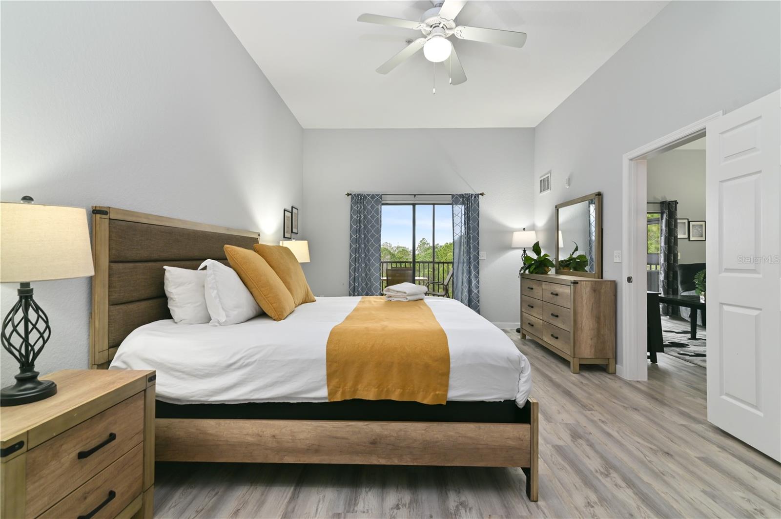 CARIBE COVE CONDO PH 4 - Residential