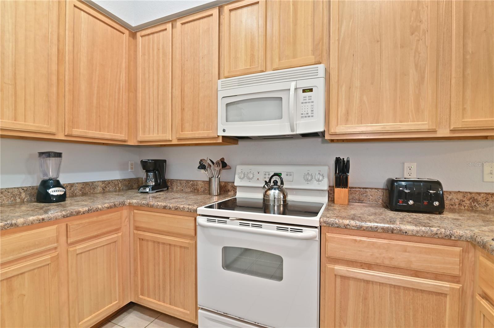 CARIBE COVE CONDO PH 4 - Residential