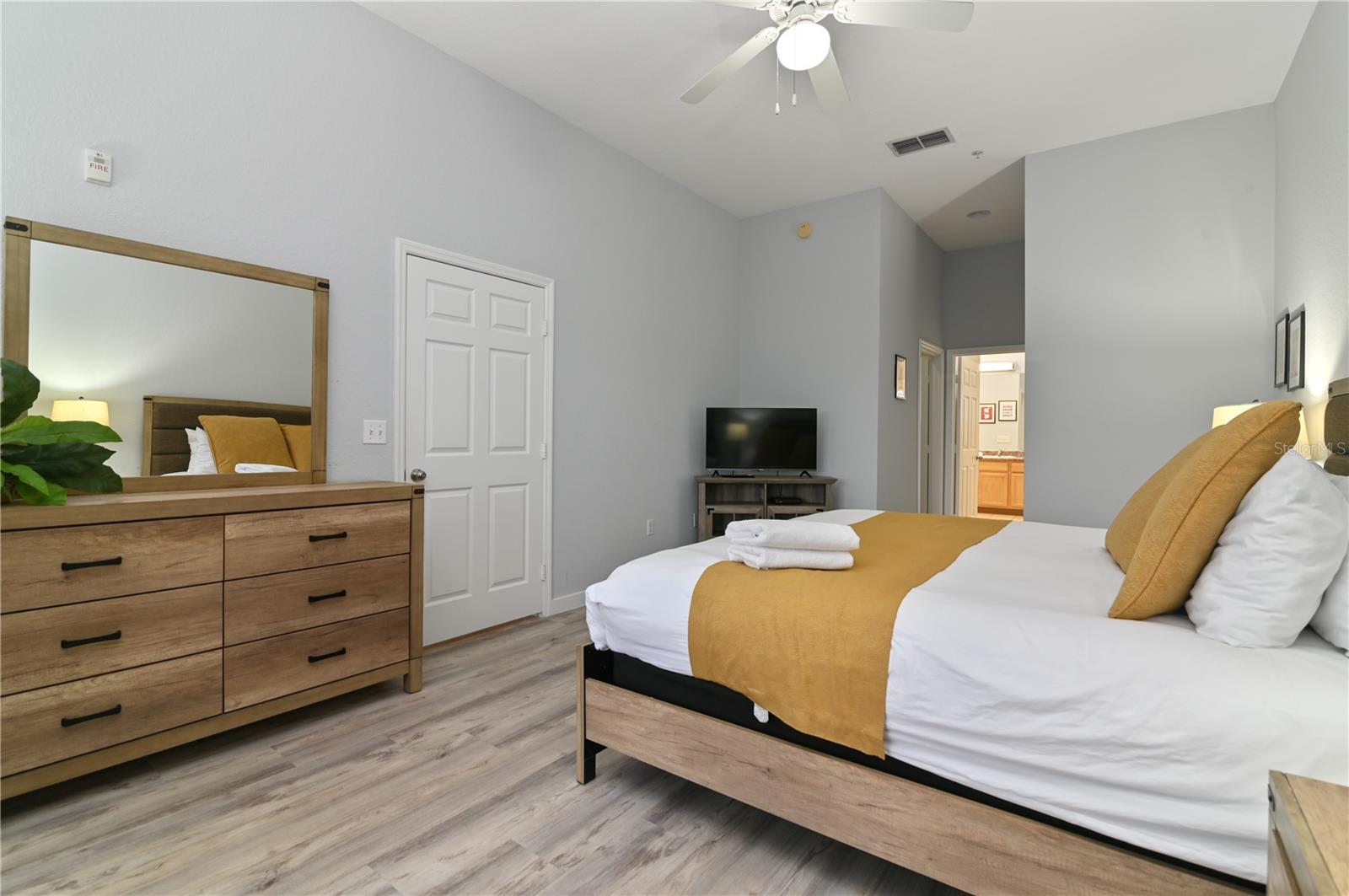 CARIBE COVE CONDO PH 4 - Residential