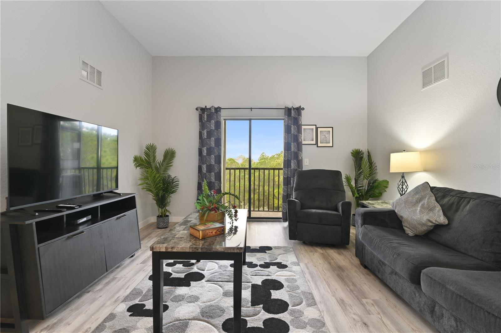 CARIBE COVE CONDO PH 4 - Residential