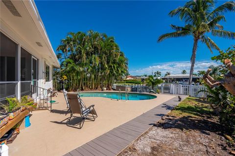 A home in PUNTA GORDA