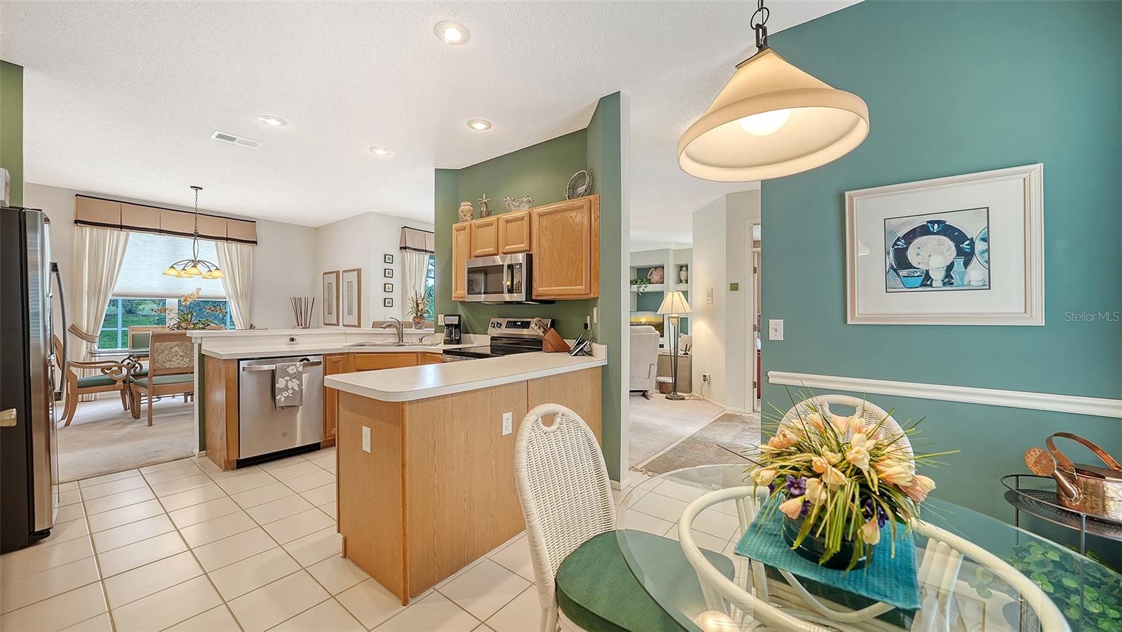 WELLINGTON CHASE - Residential