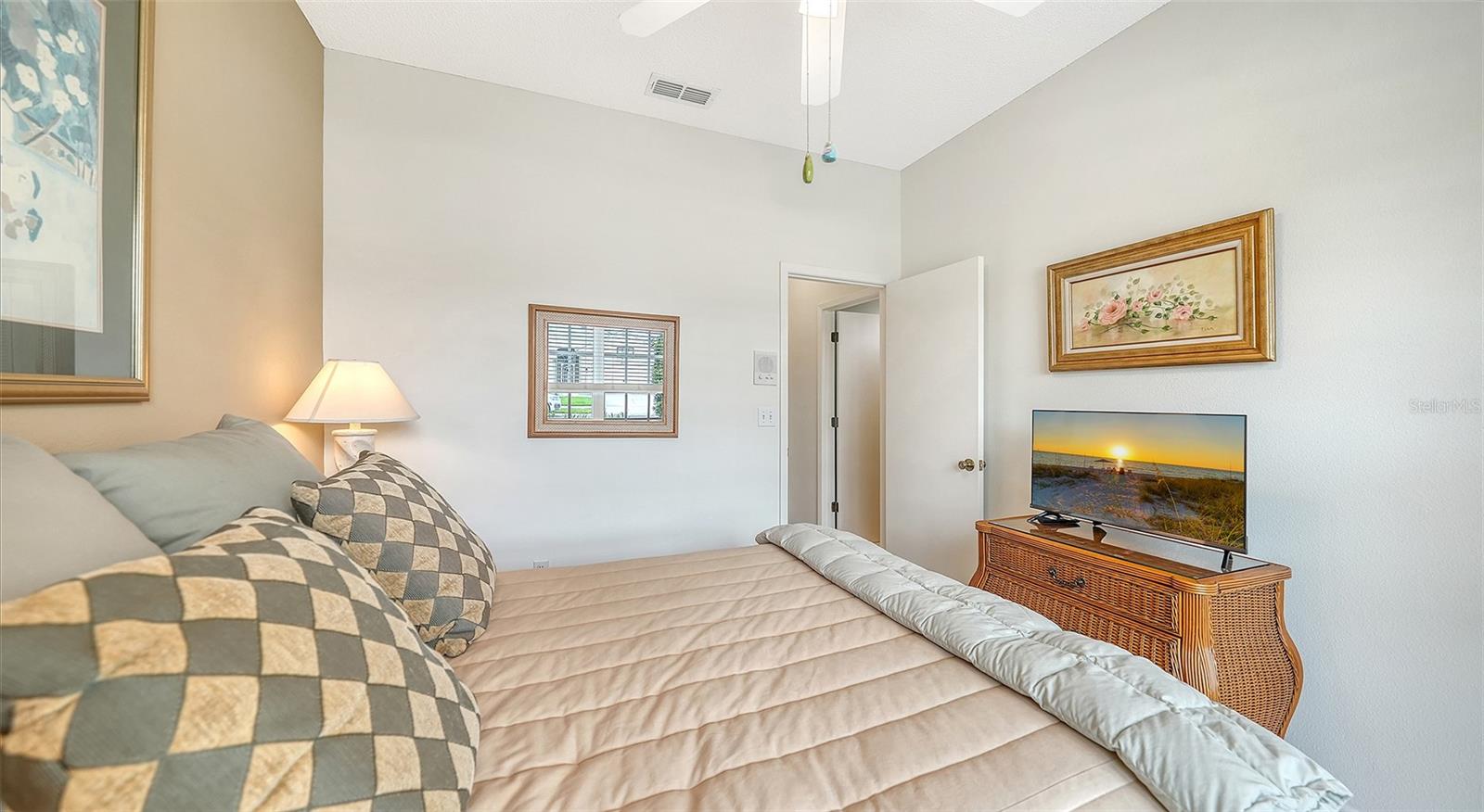 WELLINGTON CHASE - Residential