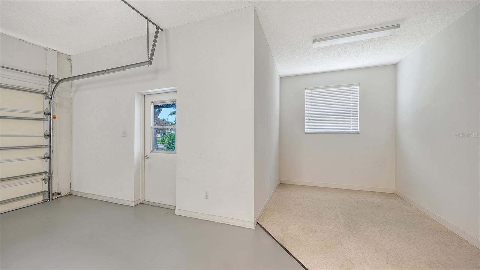 WELLINGTON CHASE - Residential