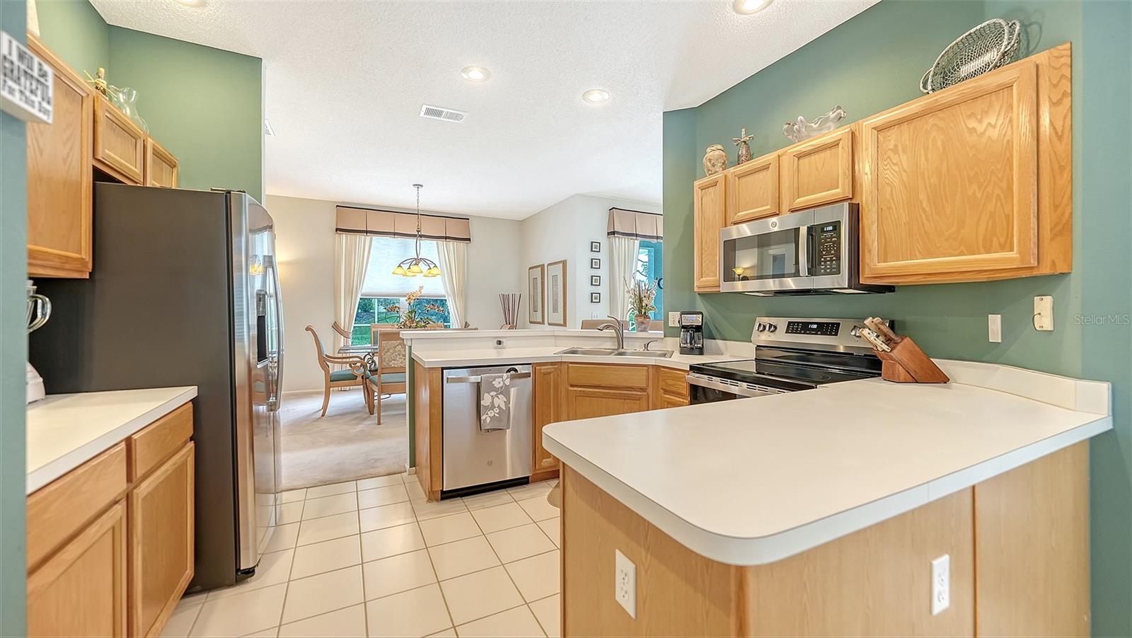 WELLINGTON CHASE - Residential