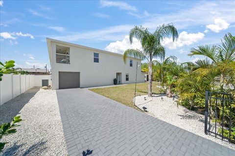 Photo of 200 Circle Avenue, Melbourne, FL 32935 (MLS # O6291751)