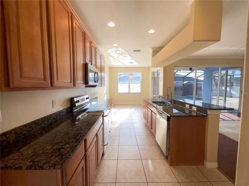 Photo of 2304 Hamlet Circle, Lakeland, FL 33810 (MLS # TB8486679)