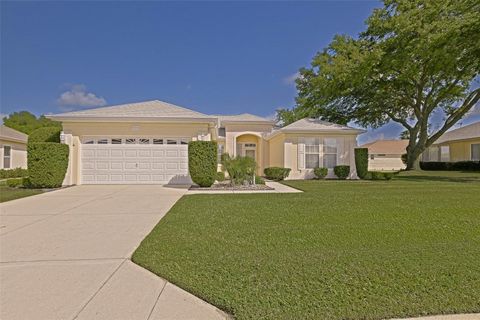 Photo of 13126 SE 93rd Terrace Road, Summerfield, FL 34491 (MLS # OM720596)