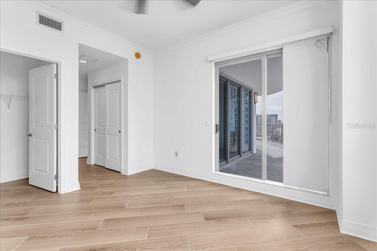 TOWERS OF CHANNELSIDE CONDOMIN - Residential Lease
