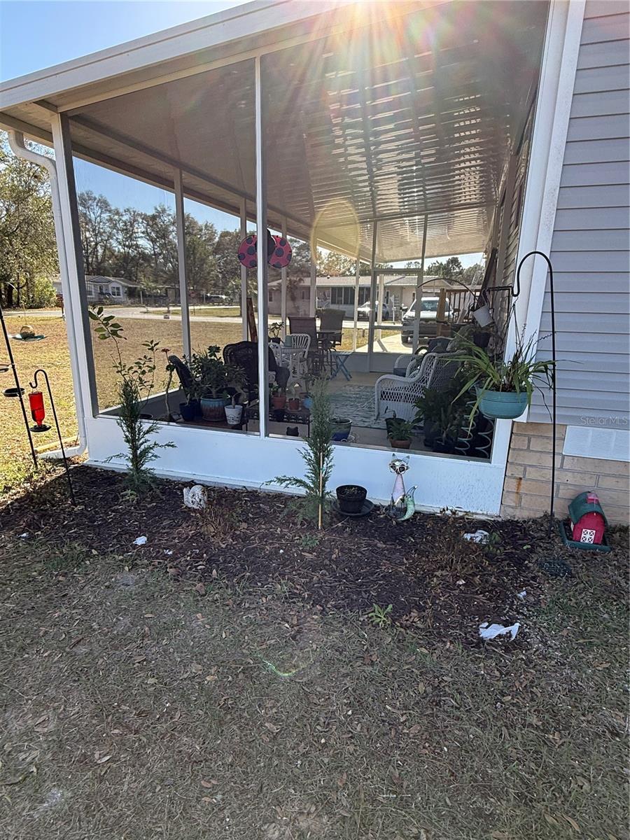 CRYSTAL POINTE UN #1 - Residential