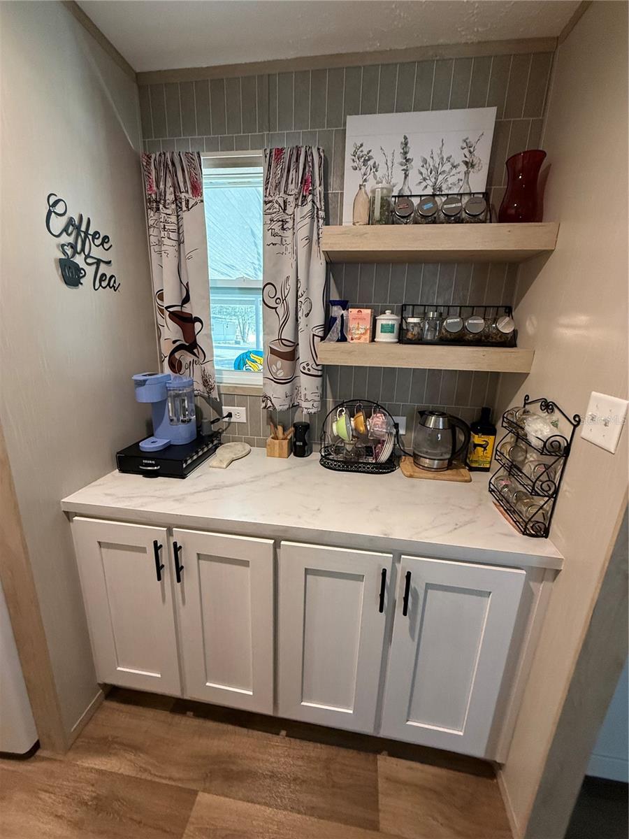 CRYSTAL POINTE UN #1 - Residential