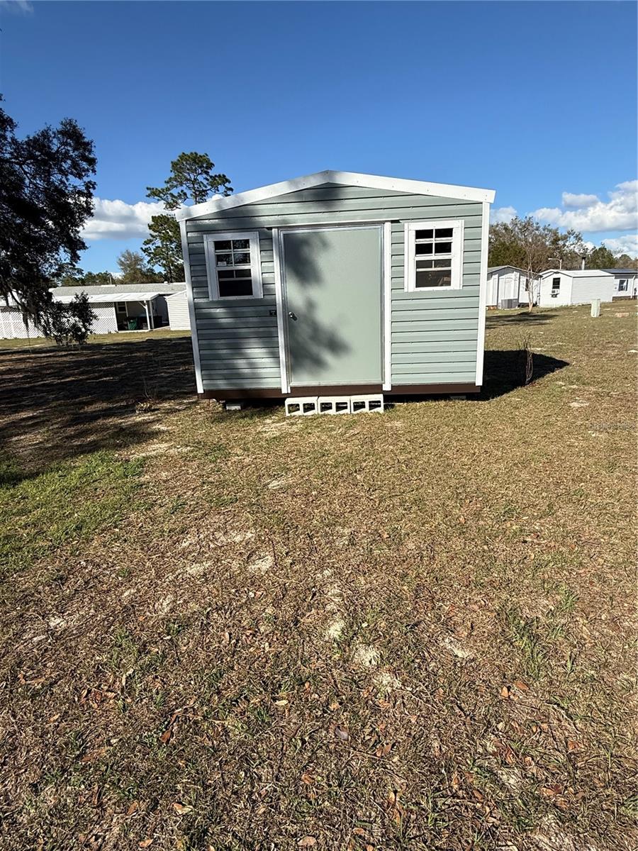 CRYSTAL POINTE UN #1 - Residential