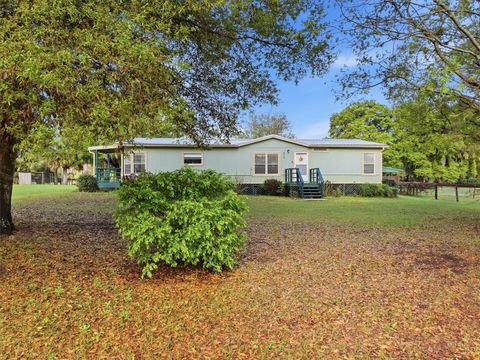 Tiny photo for 18558 NE 12th Court, Citra, FL 32113 (MLS # OM721134)