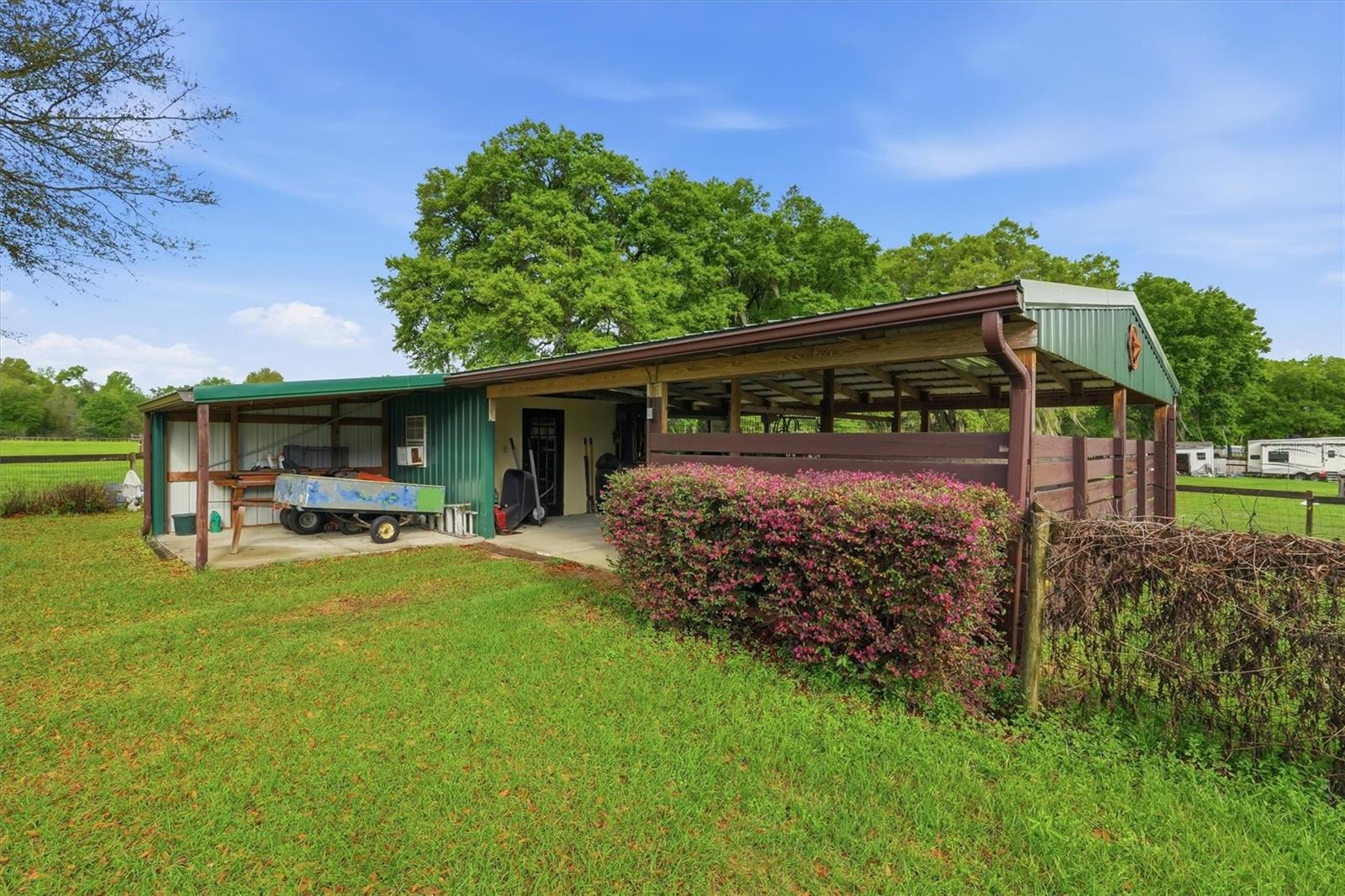 SILVER HILLS - Residential