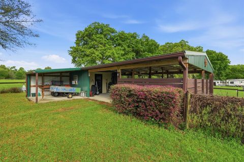 Tiny photo for 18558 NE 12th Court, Citra, FL 32113 (MLS # OM721134)