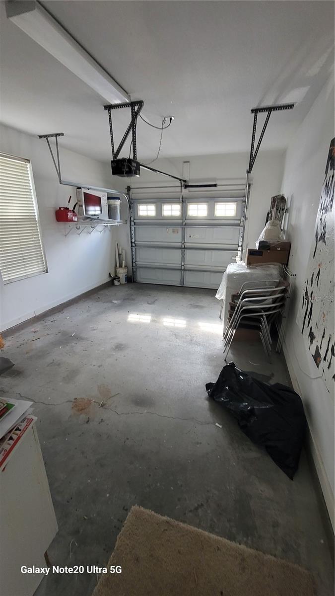 SEVILLE PARK - Residential Lease