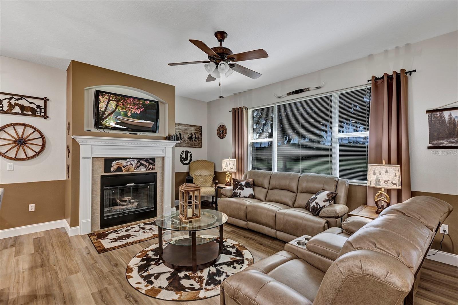 LEESBURG ARLINGTON RIDGE PH 02 - Residential