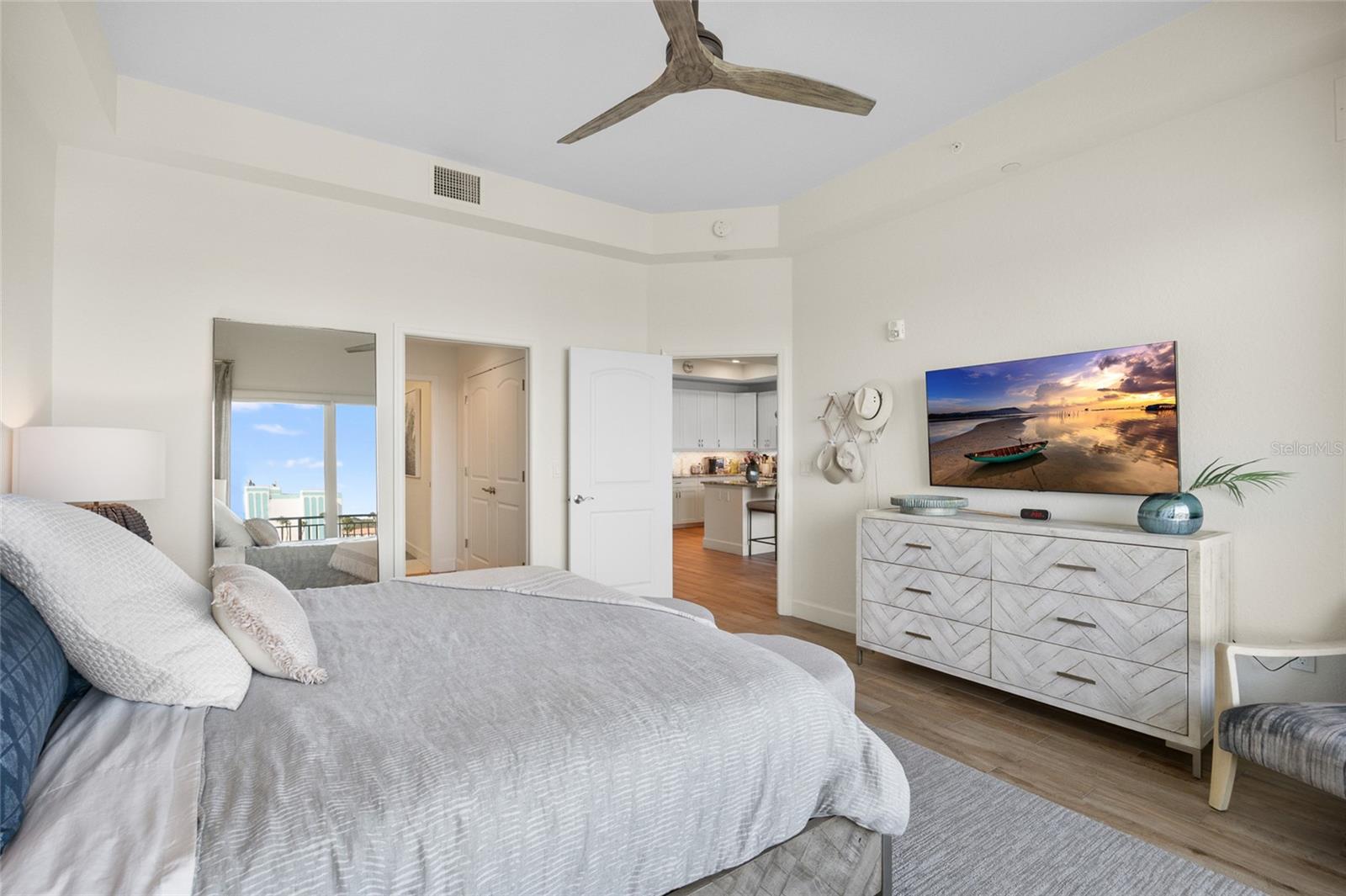 ANCHORAGE THE CONDO - Residential