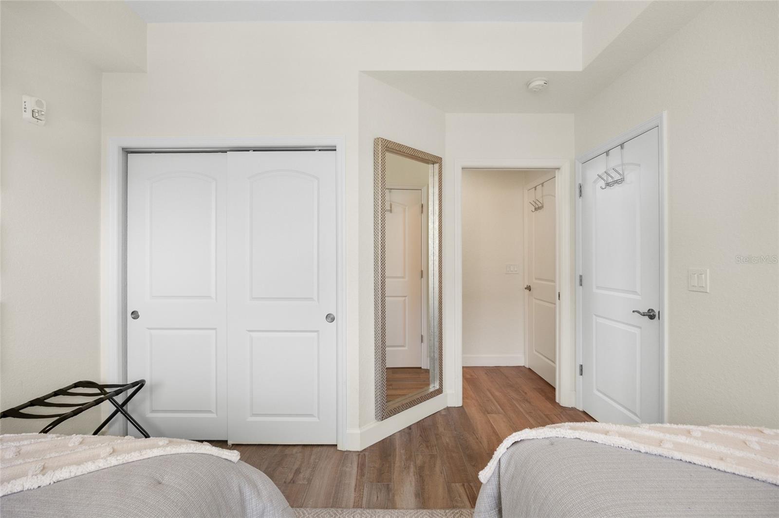 ANCHORAGE THE CONDO - Residential