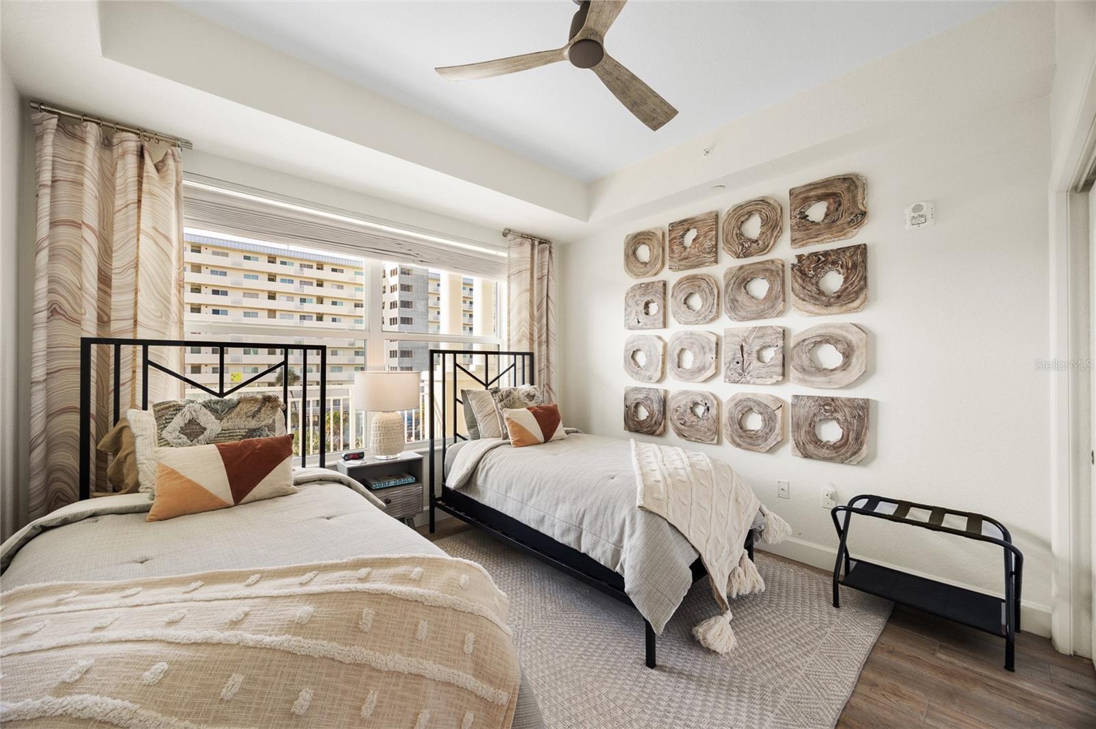 ANCHORAGE THE CONDO - Residential