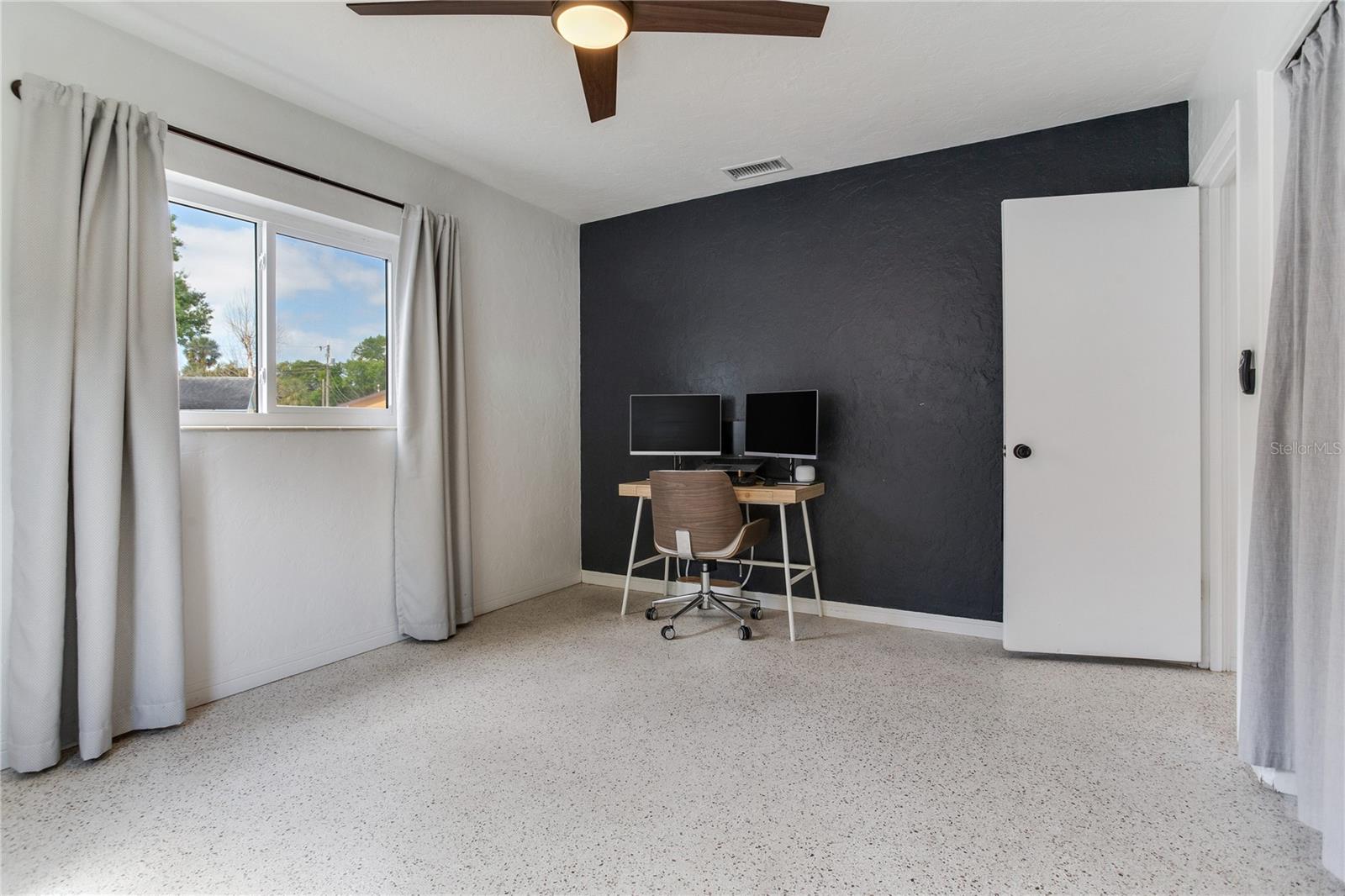 PINE GLADE - Residential