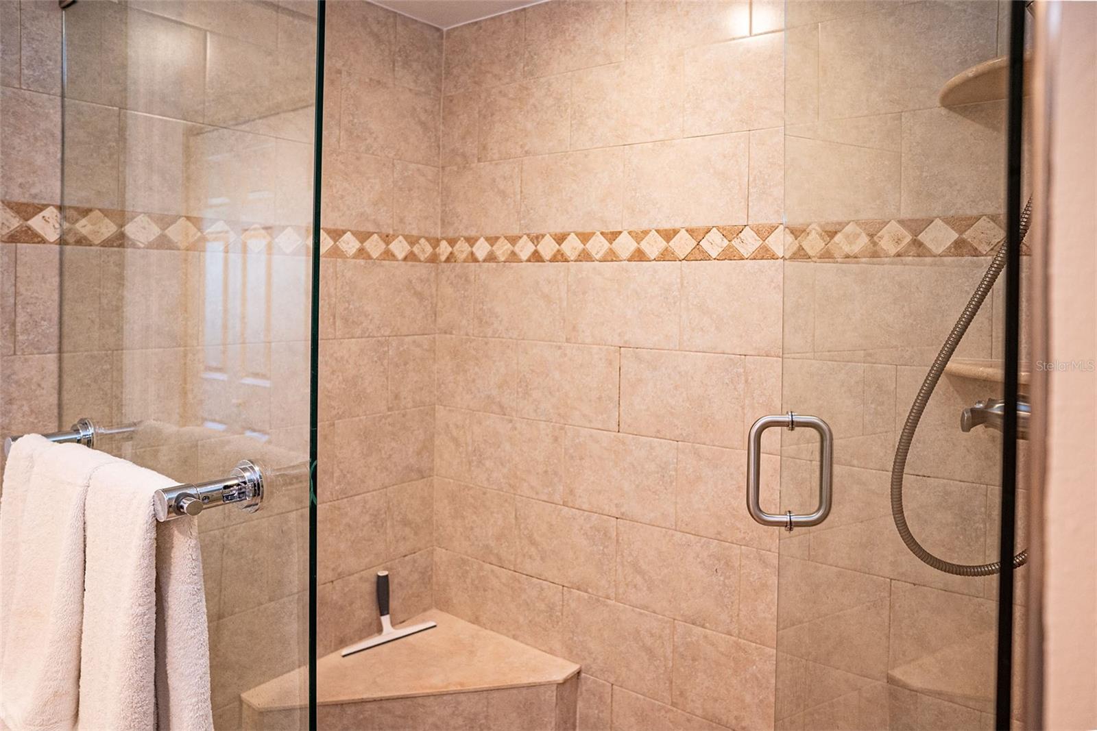 FARMINGTON VISTAS - Residential