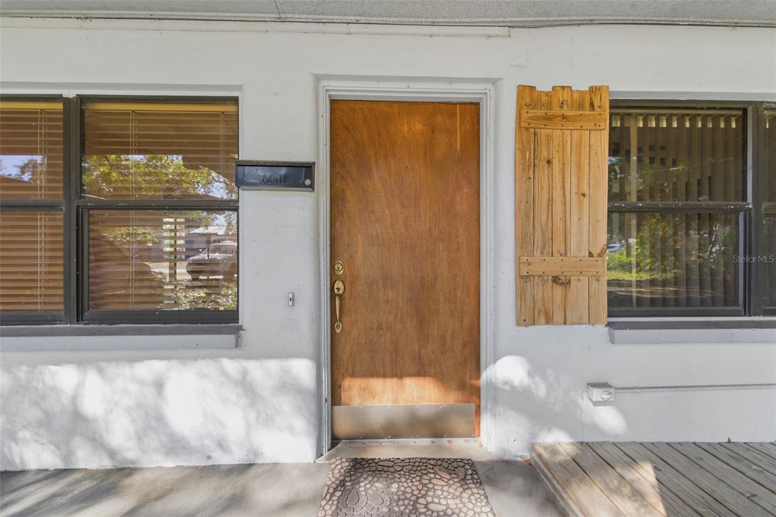 1715 W OVERPAR DRIVE