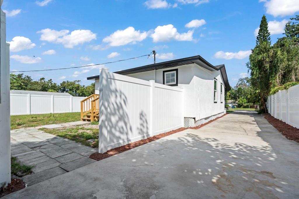 TAMPA OVERLOOK - Residential