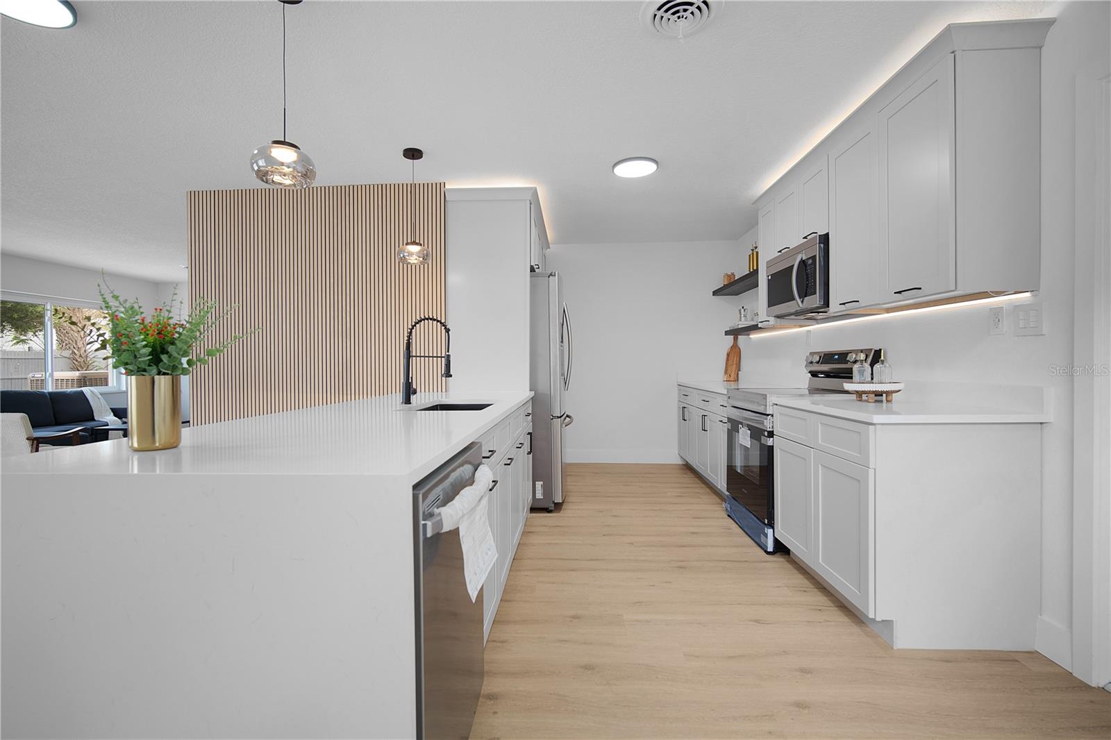 2829 ALOMA