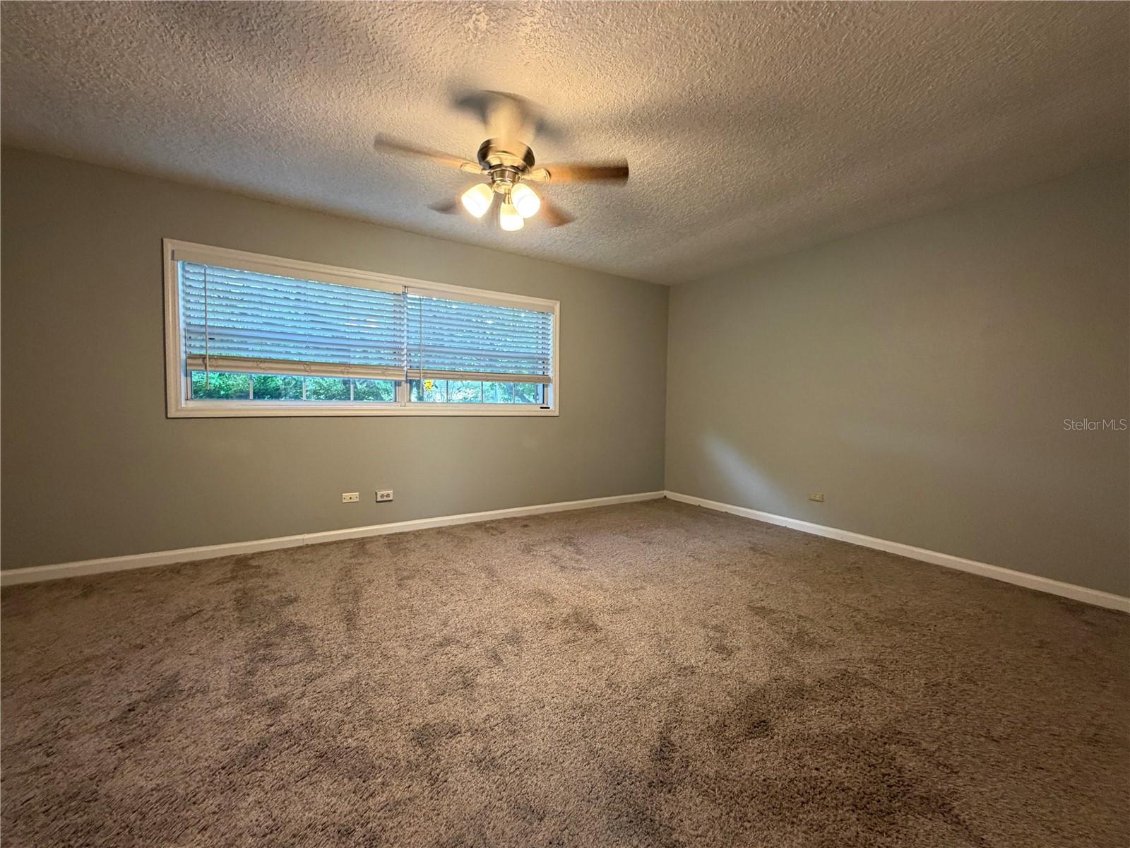 FLOYDS SUB - Residential Lease