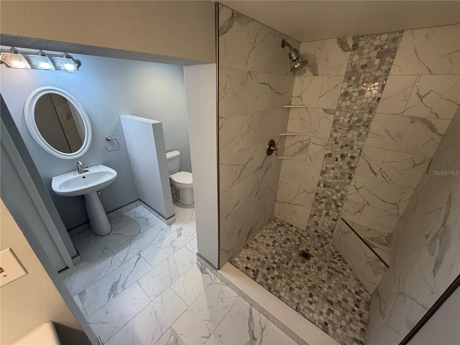 FLOYDS SUB - Residential Lease