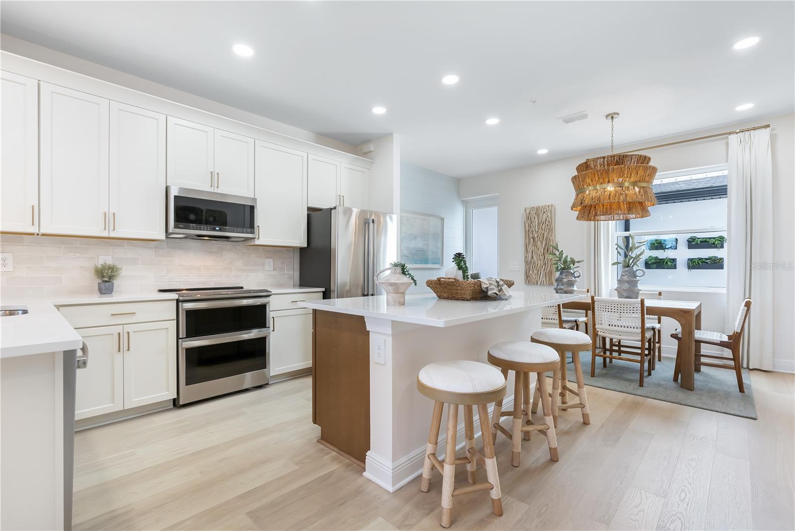 PALMERA AT WELLEN PARK - Residential