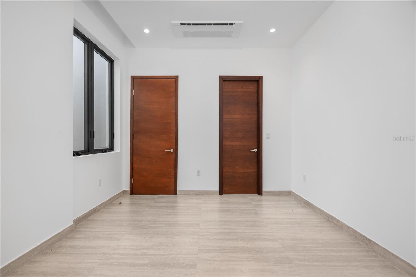 THE ISLES RESIDENCES AT DORADO BEACH - Residential