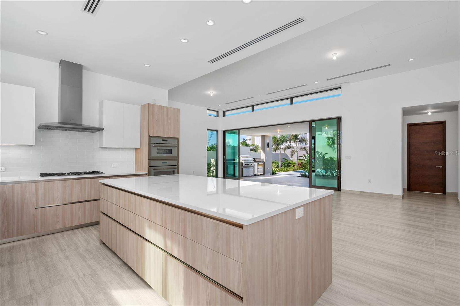 THE ISLES RESIDENCES AT DORADO BEACH - Residential