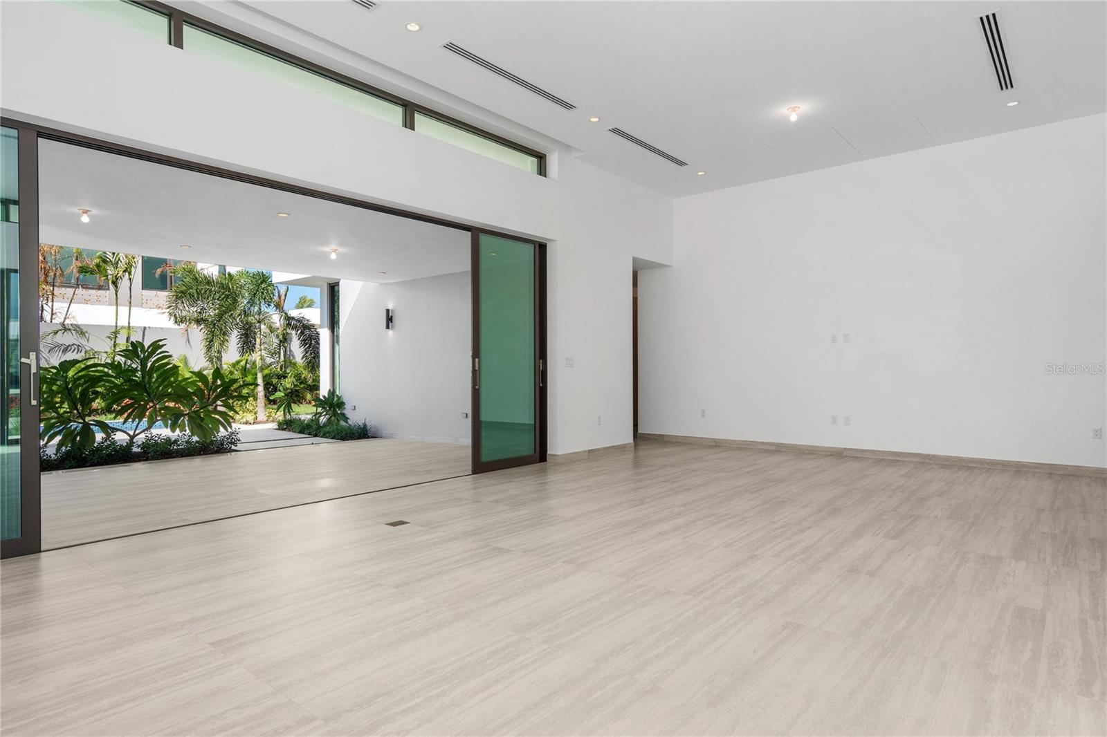 THE ISLES RESIDENCES AT DORADO BEACH - Residential