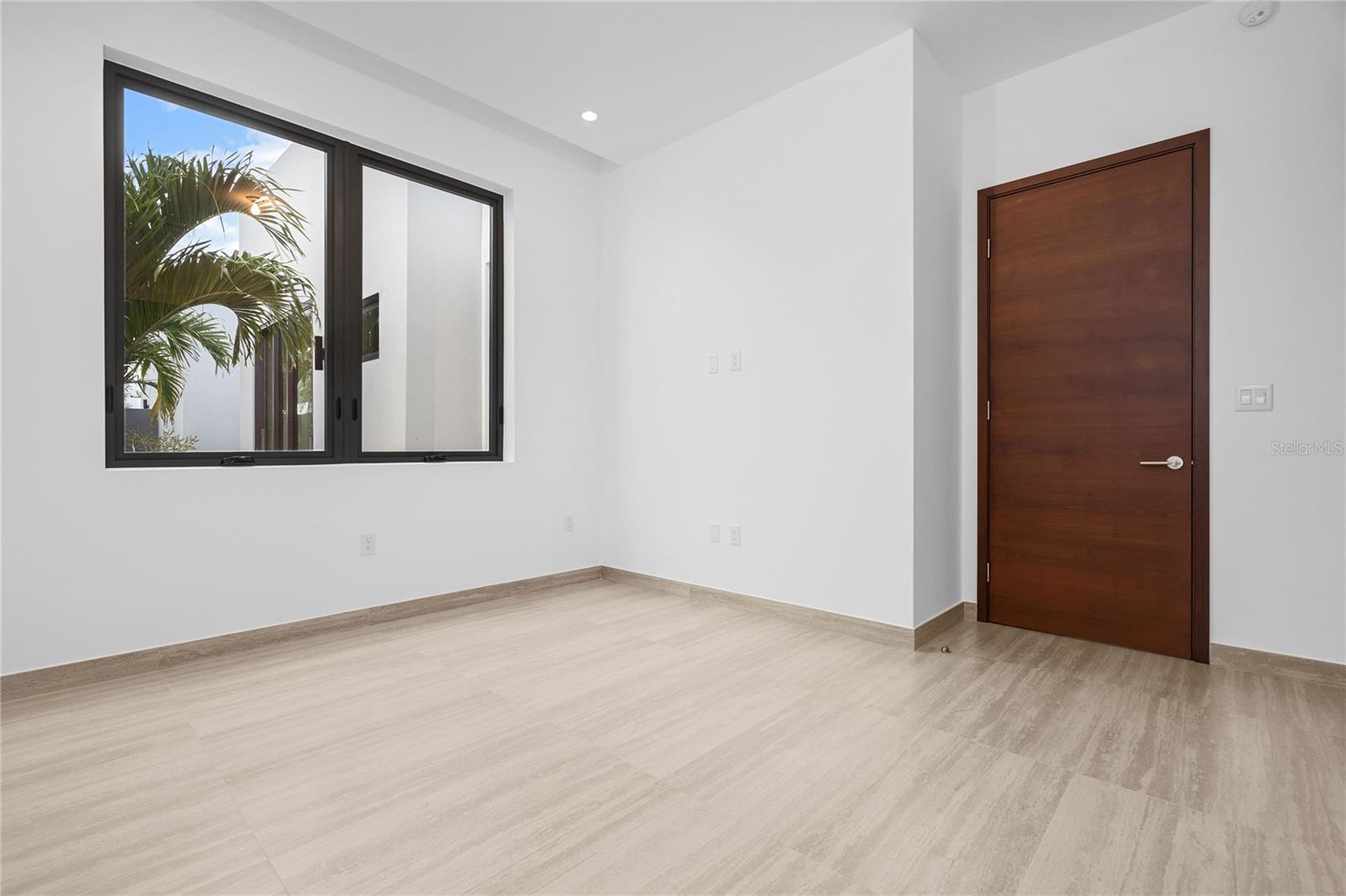 THE ISLES RESIDENCES AT DORADO BEACH - Residential