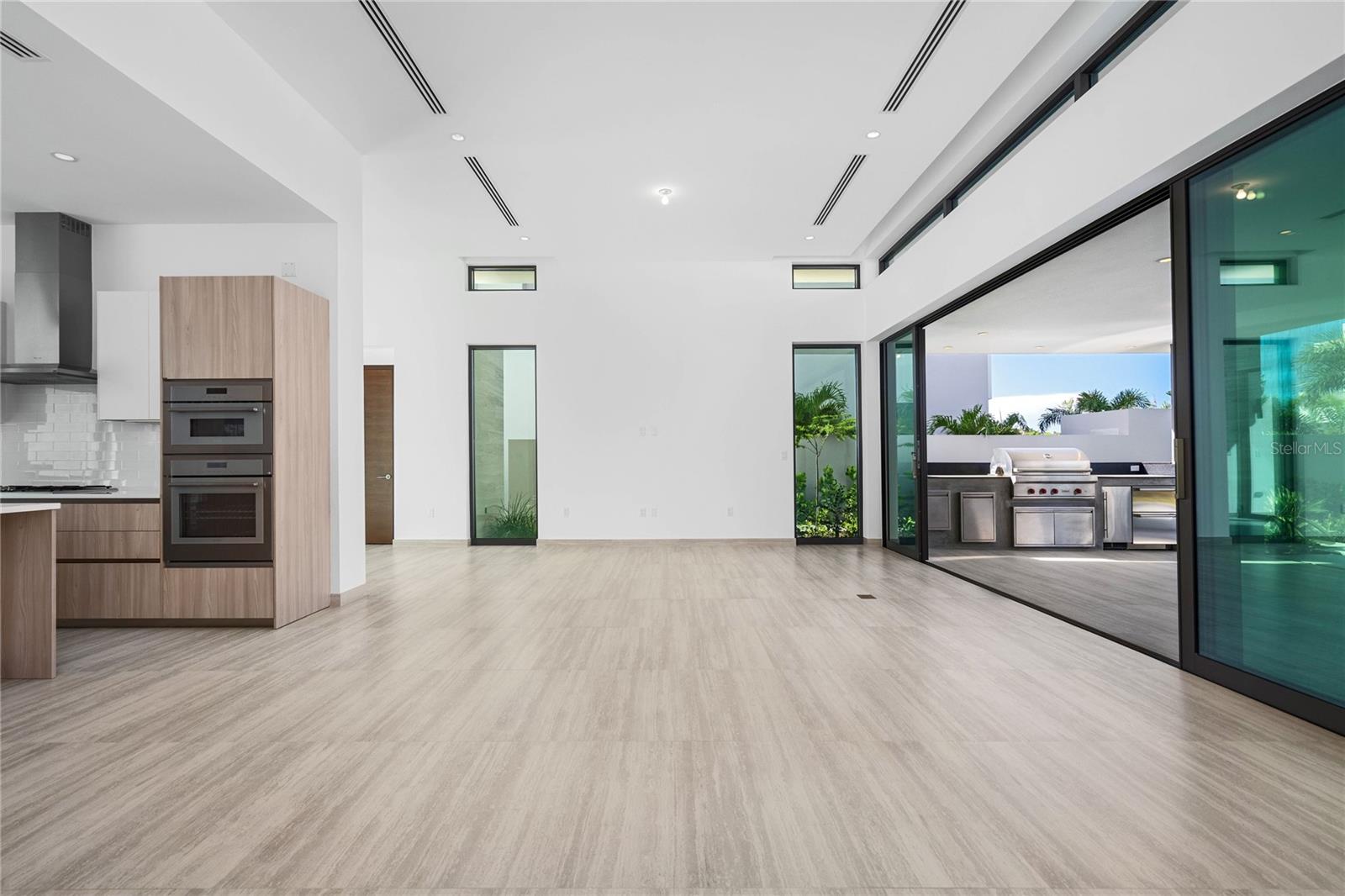 THE ISLES RESIDENCES AT DORADO BEACH - Residential