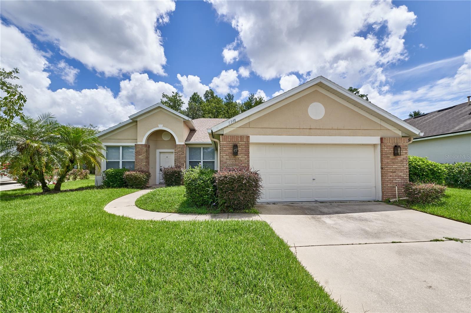 Great Opportunity in Aloma Woods!
Perfect for both investors and homeowners, this corner-lot property offers a prime location with a beautiful conservation area view in the back. It features 3 bedrooms, 2 comfortable bathrooms, and a screened porch overlooking a spacious backyard full of potential.
The roof was replaced in 2016, and the A/C system is from 2009. While the home needs paint and new carpet, with just a few updates it can easily become your perfect home.
Seller is highly motivated to sell!
Don't miss this opportunity to own a home in one of Oviedo’s most desirable communities—close to top-rated schools, shopping, dining, and major highways.