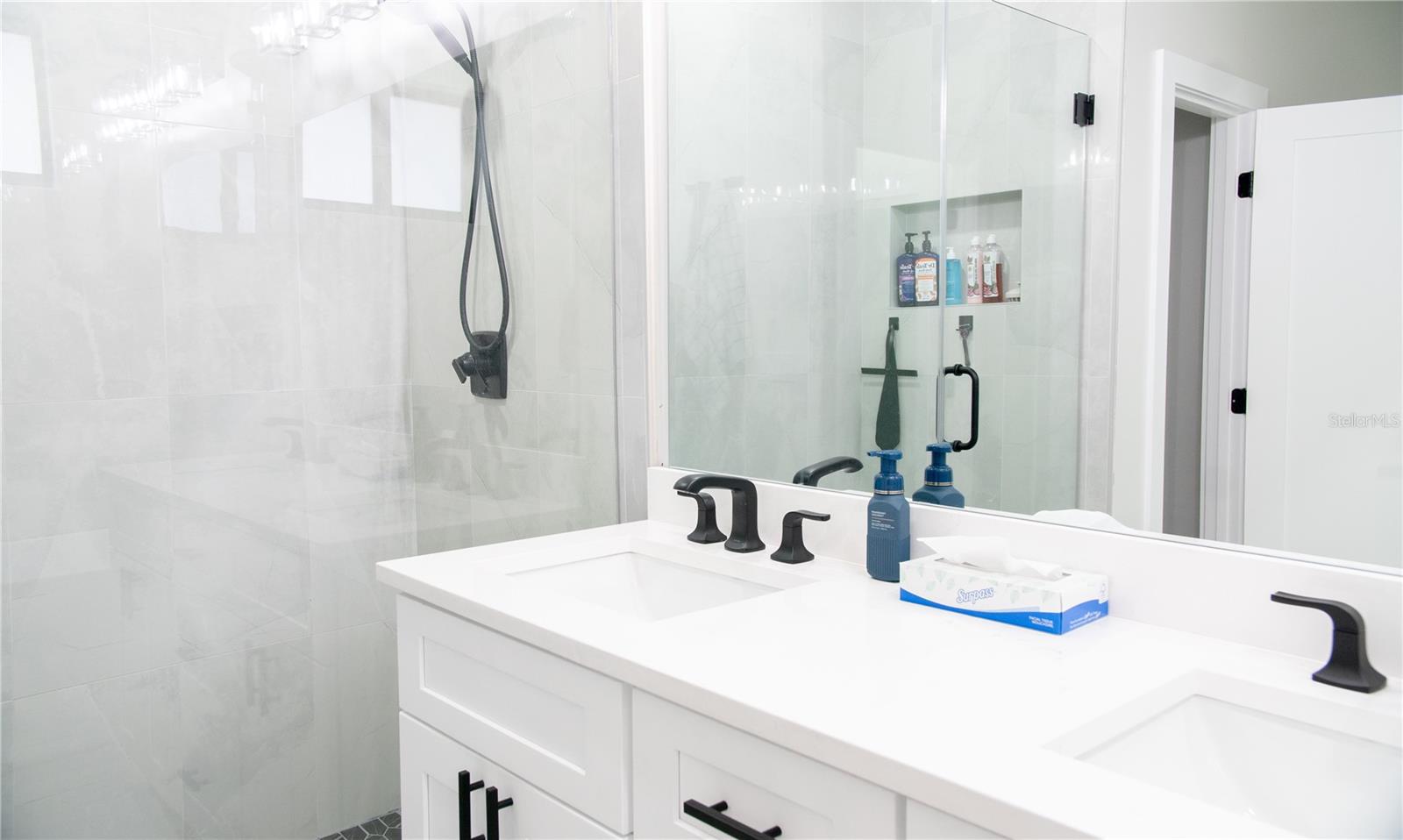 HIGH POINT MUNDAYS ADD - Residential Lease