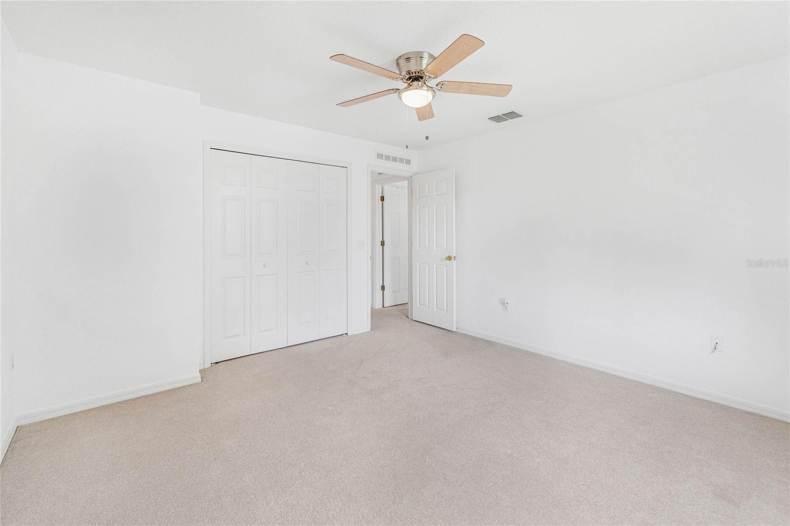 MASCOTTE DUKES LAKE PH 03 - Residential