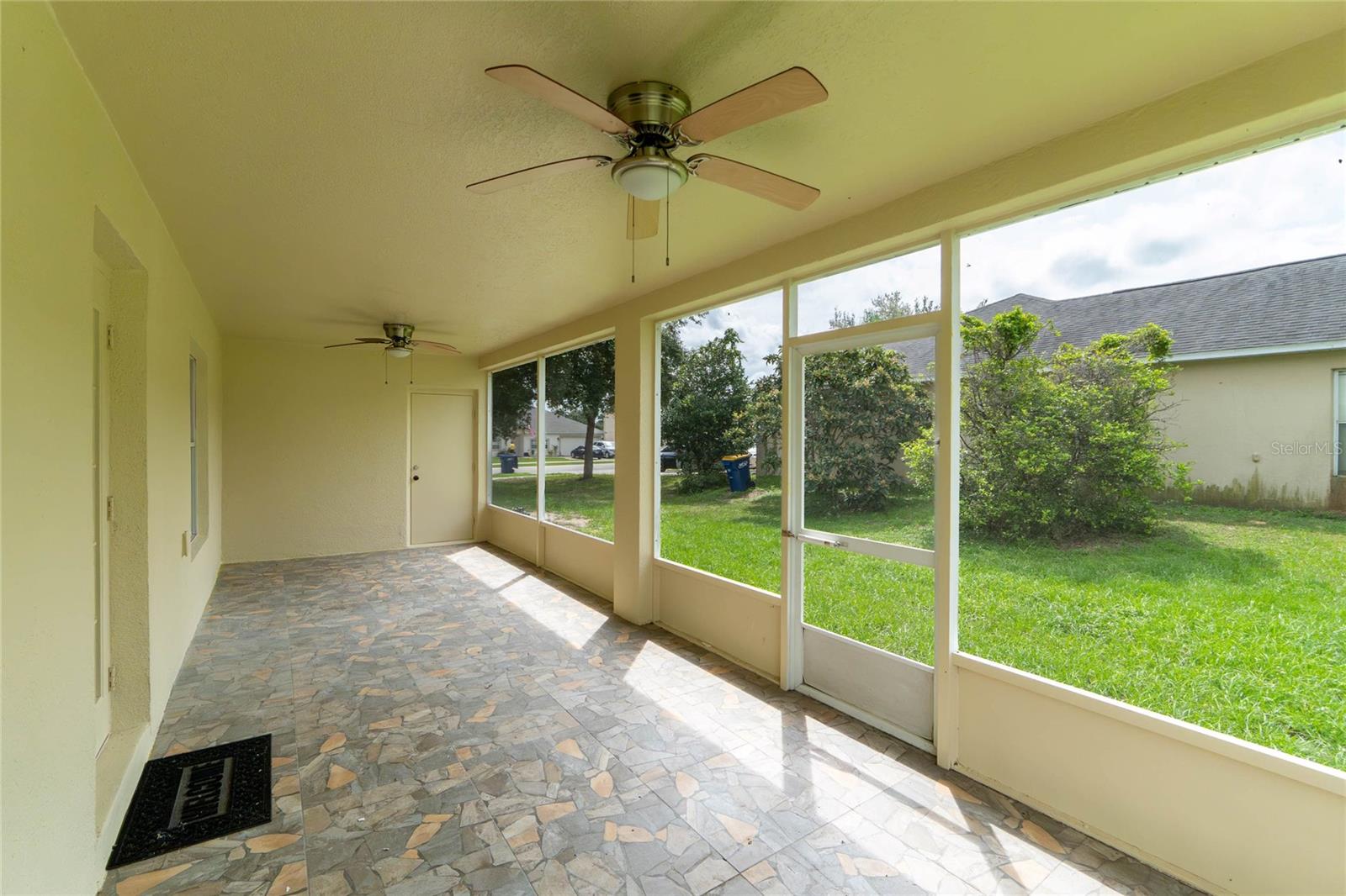 MASCOTTE DUKES LAKE PH 03 - Residential