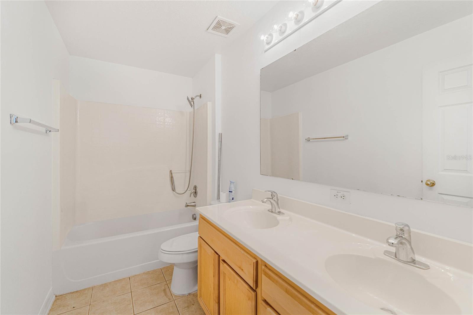 MASCOTTE DUKES LAKE PH 03 - Residential